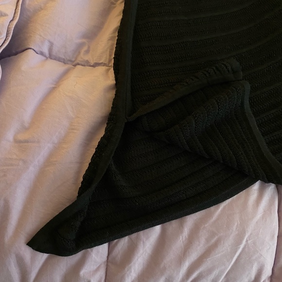 White House Black Market - Cover Up - Picture 6 of 6